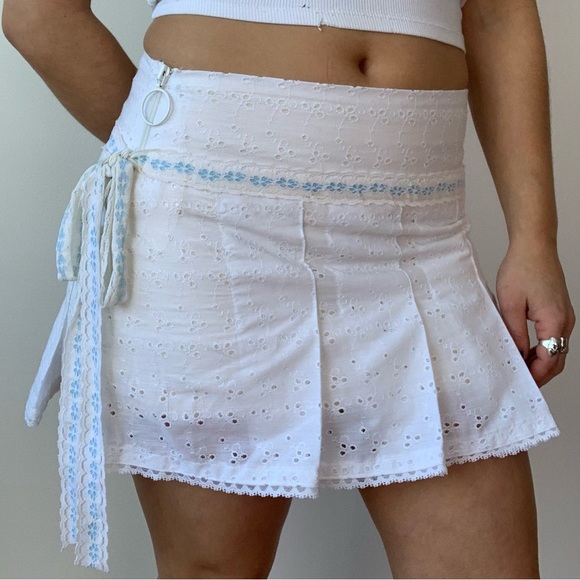 Vetements Garbage Dresses & Skirts - White coquette pleated mini skirt